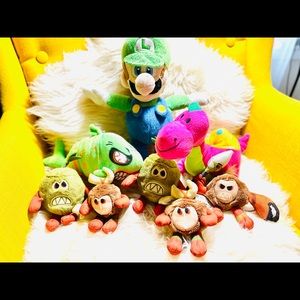 SUPER MARIO BROS MOANA / STUFFED  TOYS 🧸 , MIXED W/NWT and W/out TAG 🏷